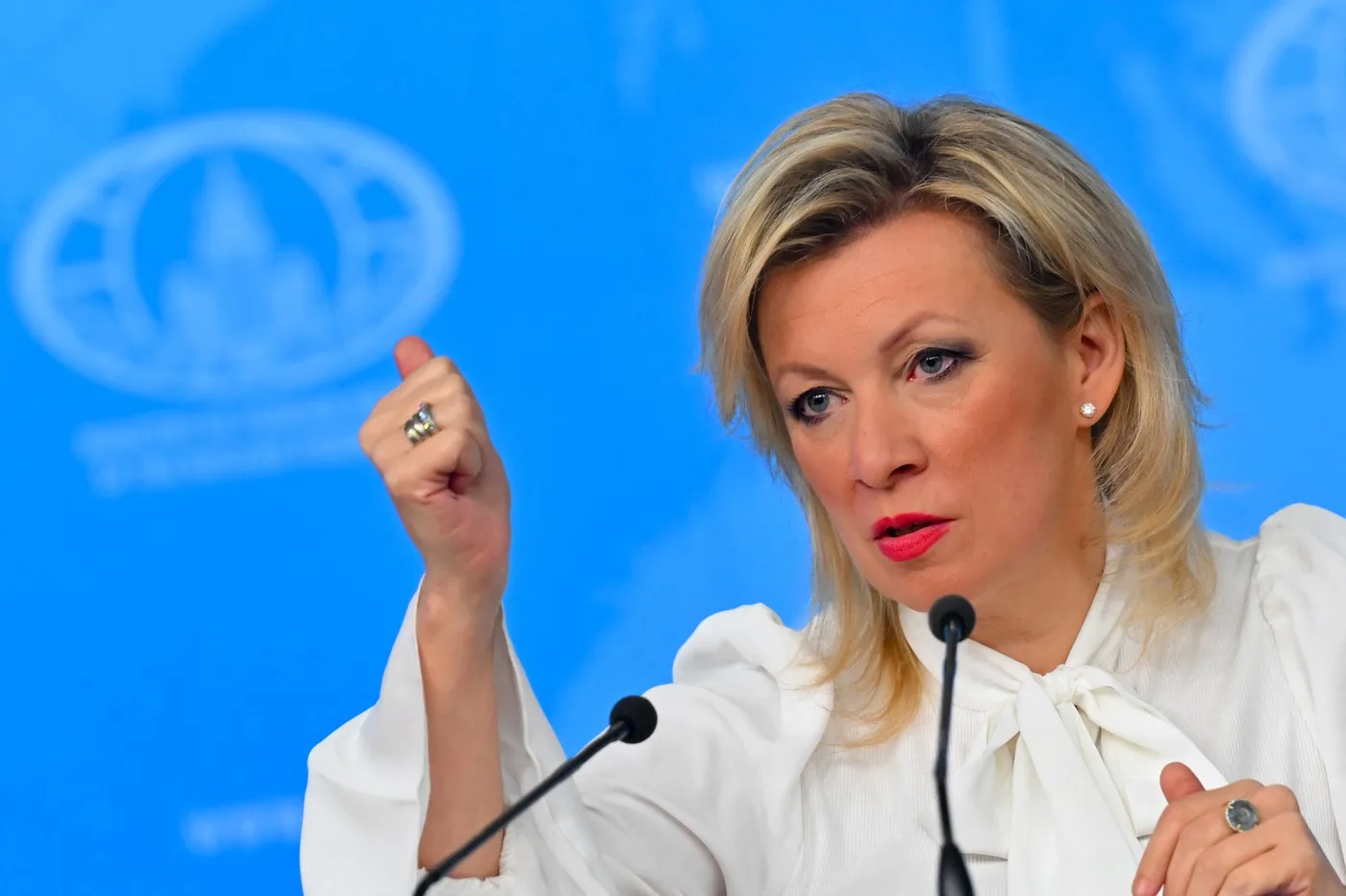 Simboluri de sancțiuni economice între Uniunea Europeană și Rusia în contextul energiei și comerțului