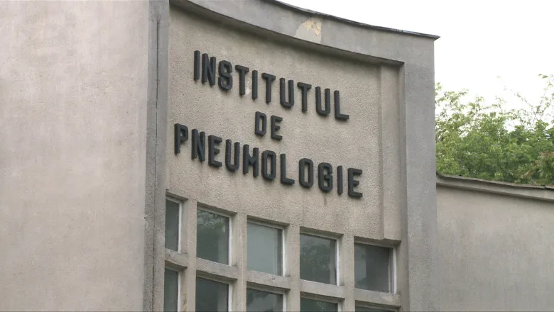 Intervenție de securitate la intrarea într-un spital din București