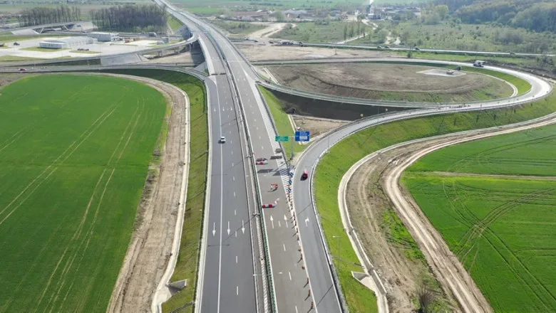 Guvernul Tomac vrea 2.000 km de autostrăzi și drumuri expres în 2028