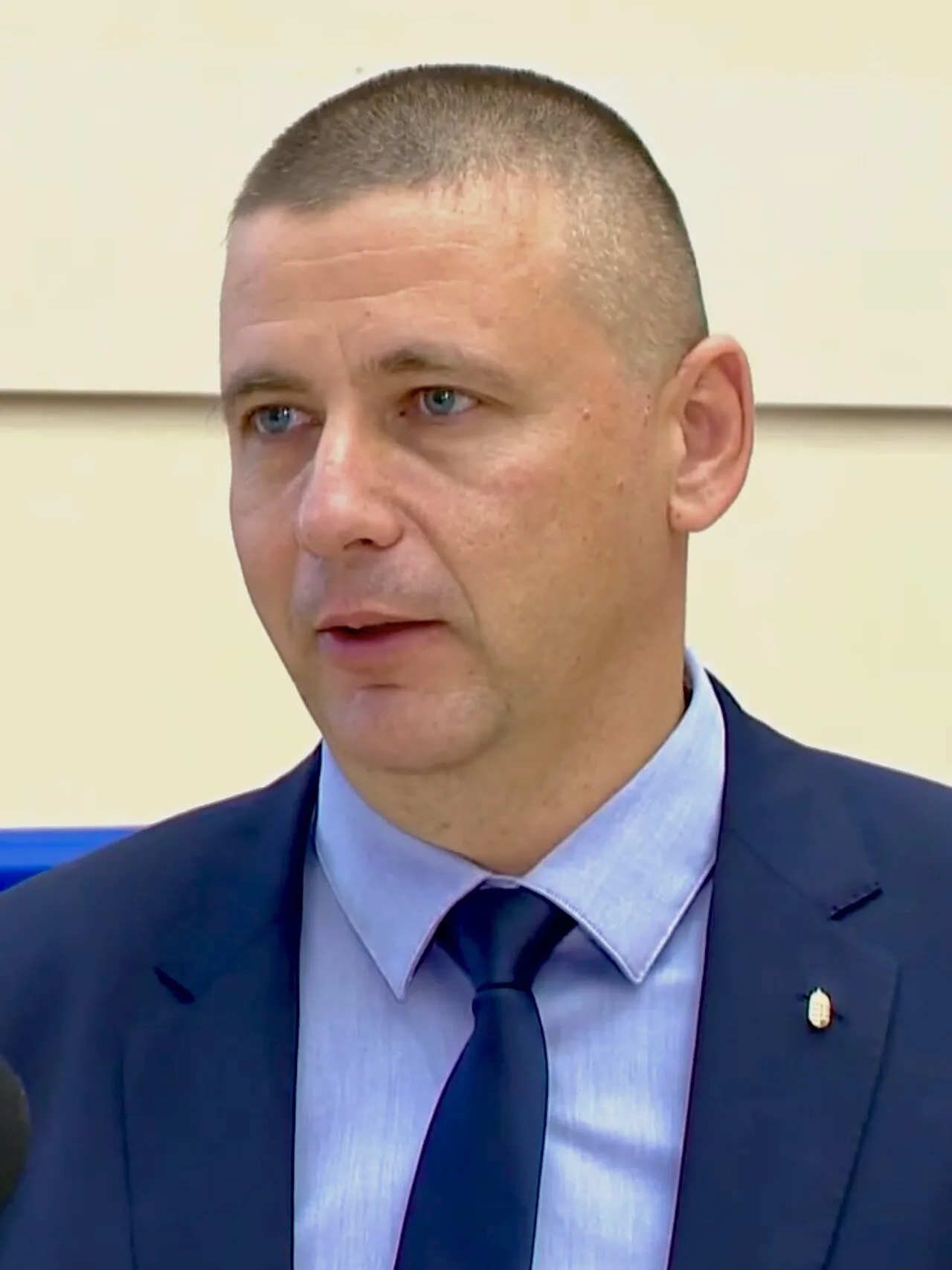 Avioane NATO ridicate după pierderea contactului cu România