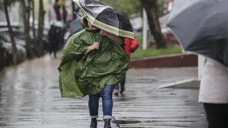 Hartă meteorologică cod galben de ploi și ninsori în România, 19 județe afectate