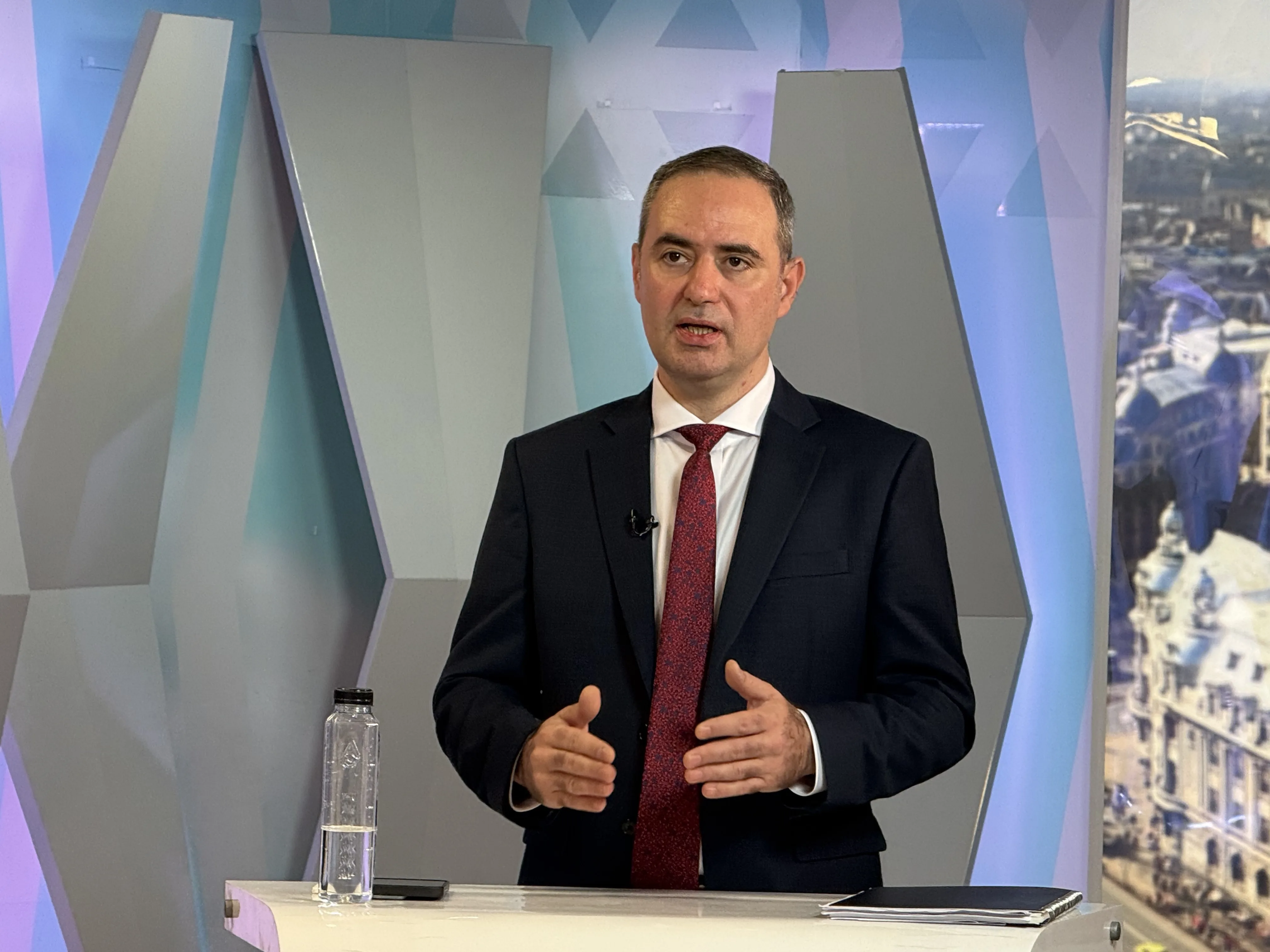 Ministrul Finanțelor Alexandru Nazare avertizează despre costul ridicat al împrumuturilor României