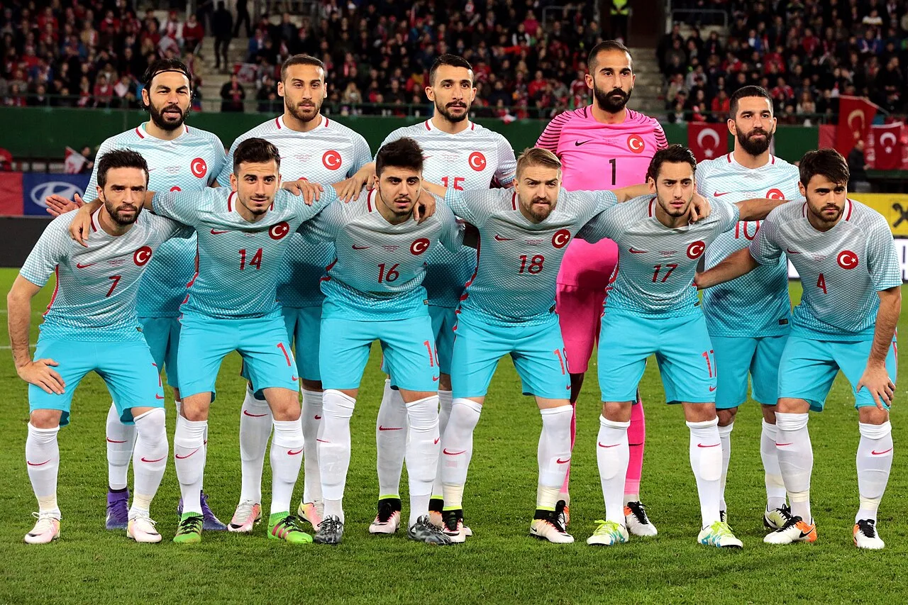 Echipa națională de fotbal a Turciei, eliminată rapid