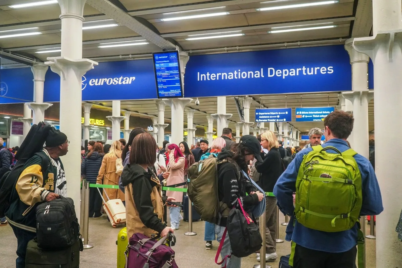 EES operațional în UE: ce înseamnă dispariția ștampilelor din pașaport