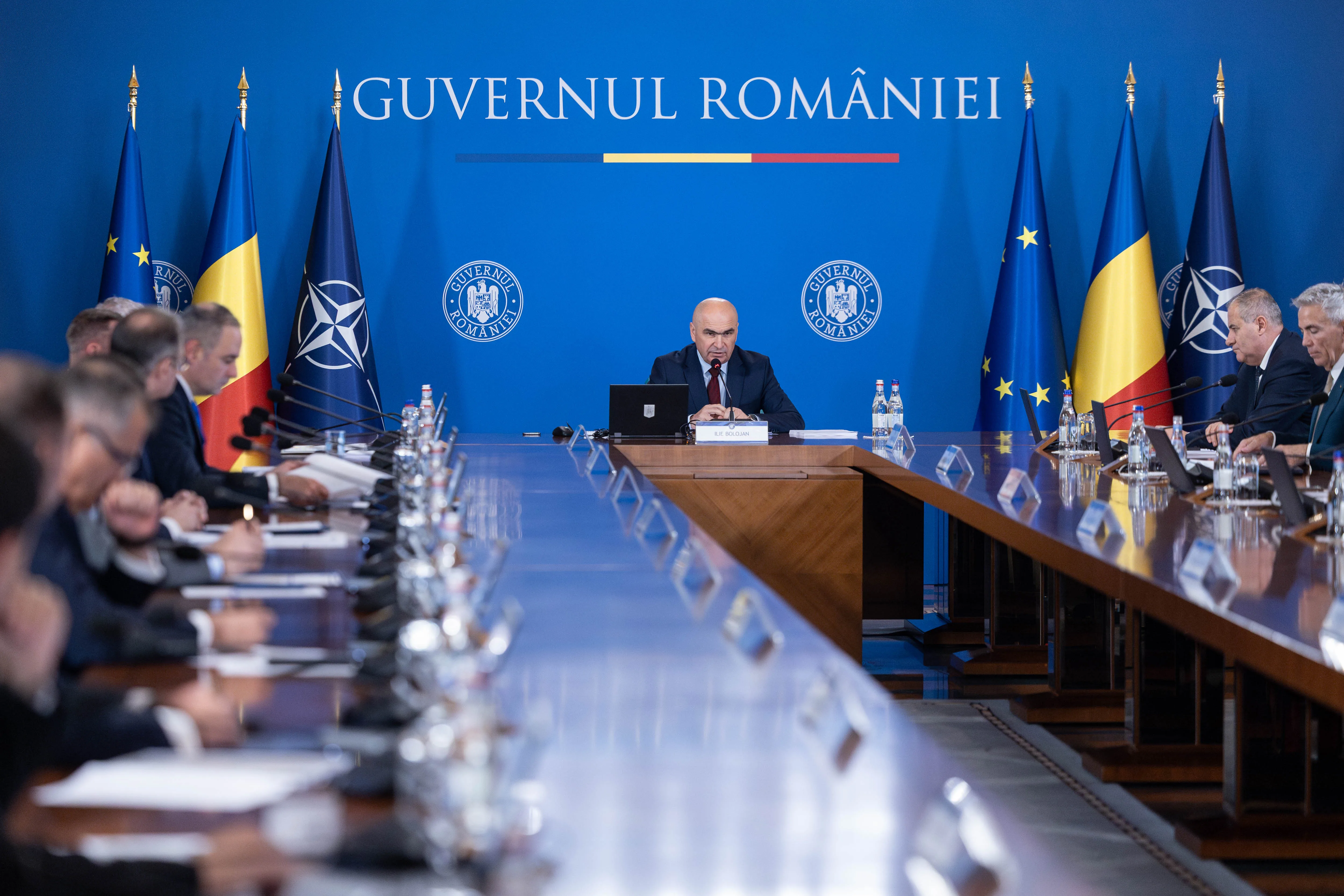 Guvernul Bolojan în interimat: prima ședință și atribuțiile limitate