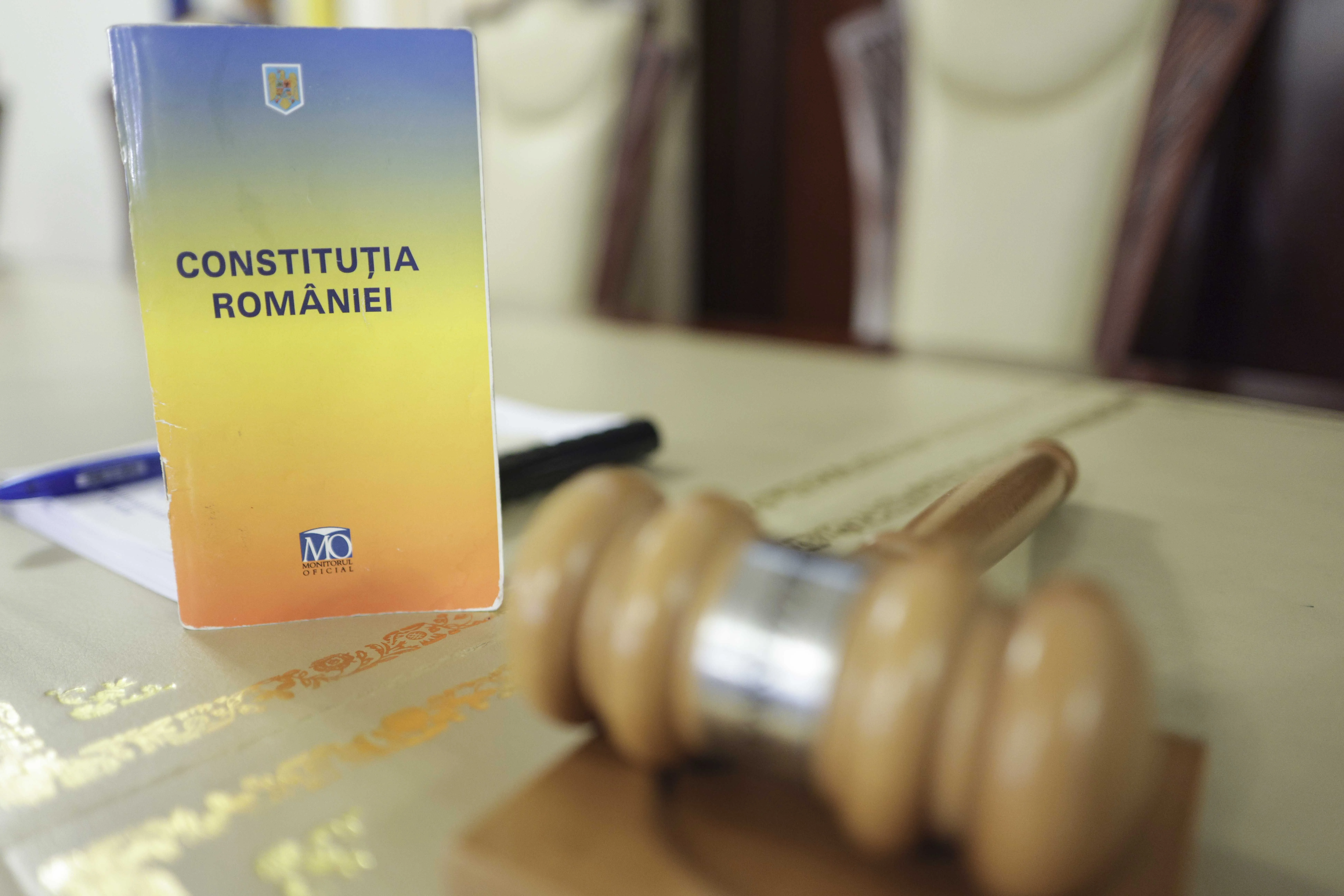 ICCJ sesizează CCR pe modificările de cameră preliminară