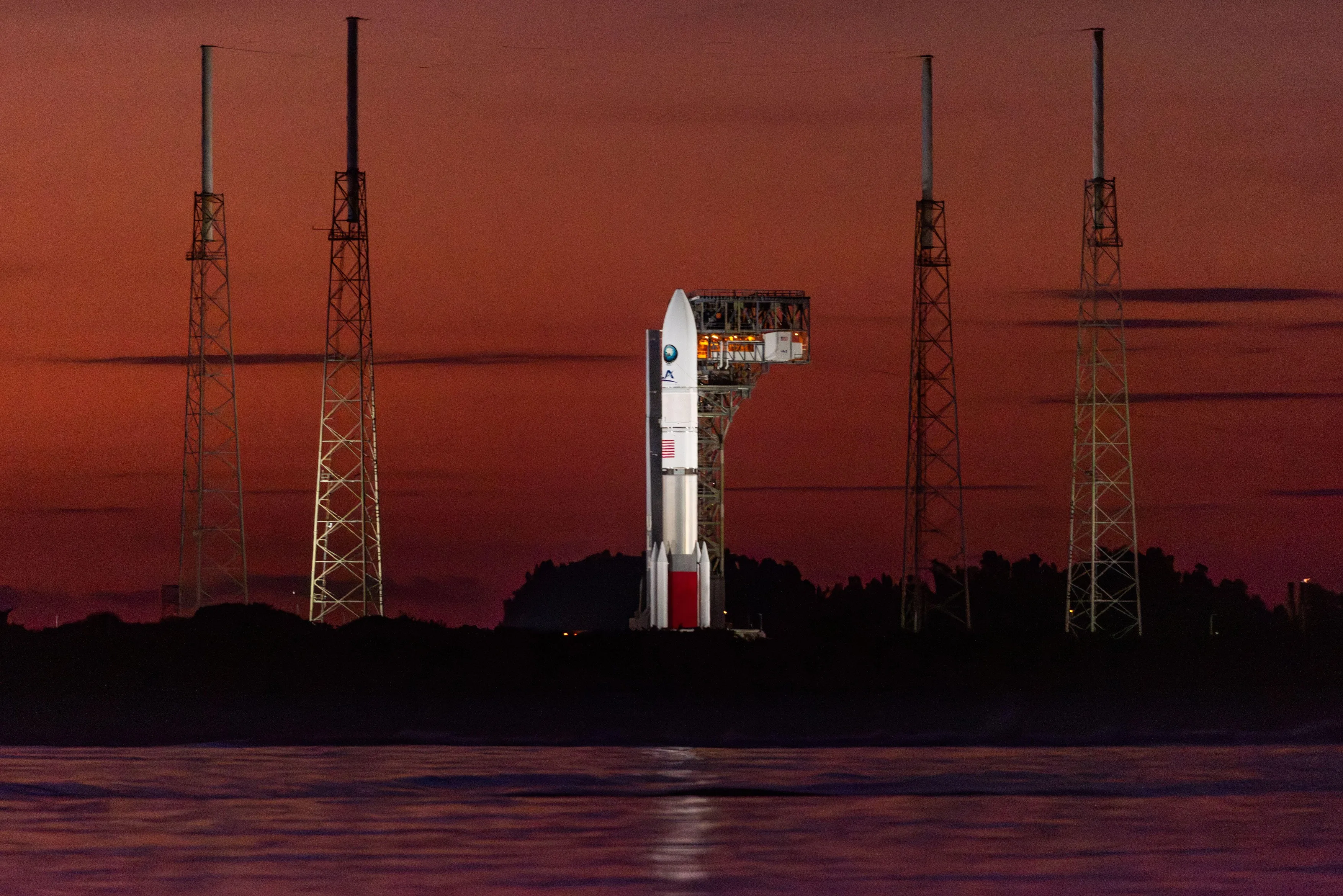 Racheta Starship pe rampa de lansare înaintea unui test orbital