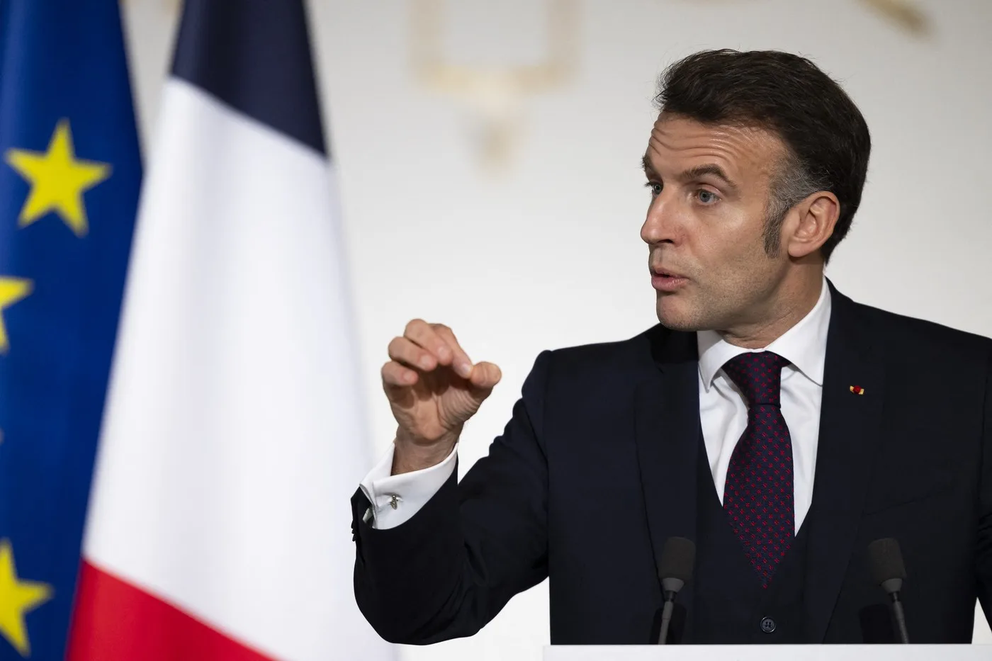 Nave militare franceze în Mediterană după anunțul lui Macron