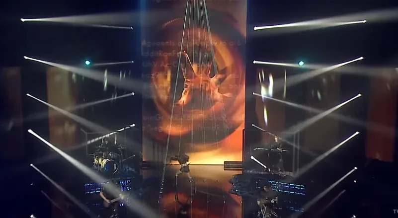 Alexandra Căpitănescu pe scenă, reprezentând România la Eurovision 2026