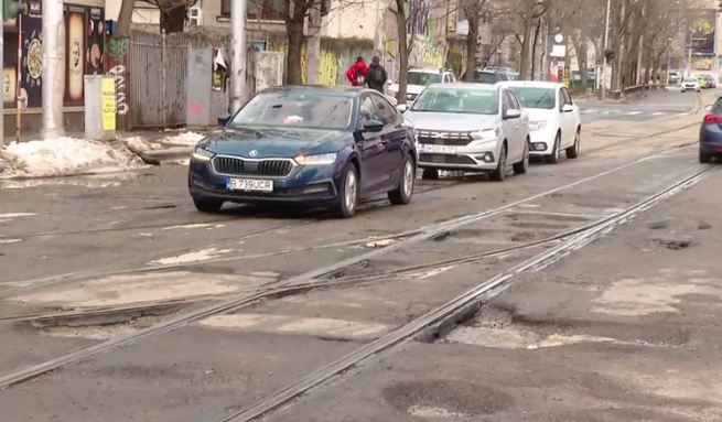 Gropile din București: Daniel Băluță promite reparații în 10-14 zile