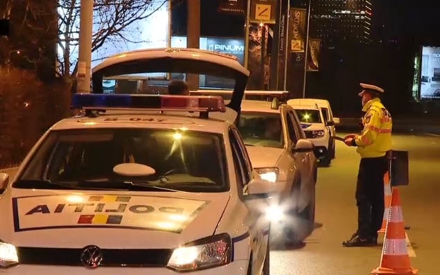 Razii în trafic după ninsorile din București: zeci de permise reținute și amenzi uriașe