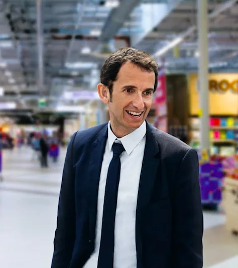 Pavăl Holding preia Carrefour România la 823 milioane euro