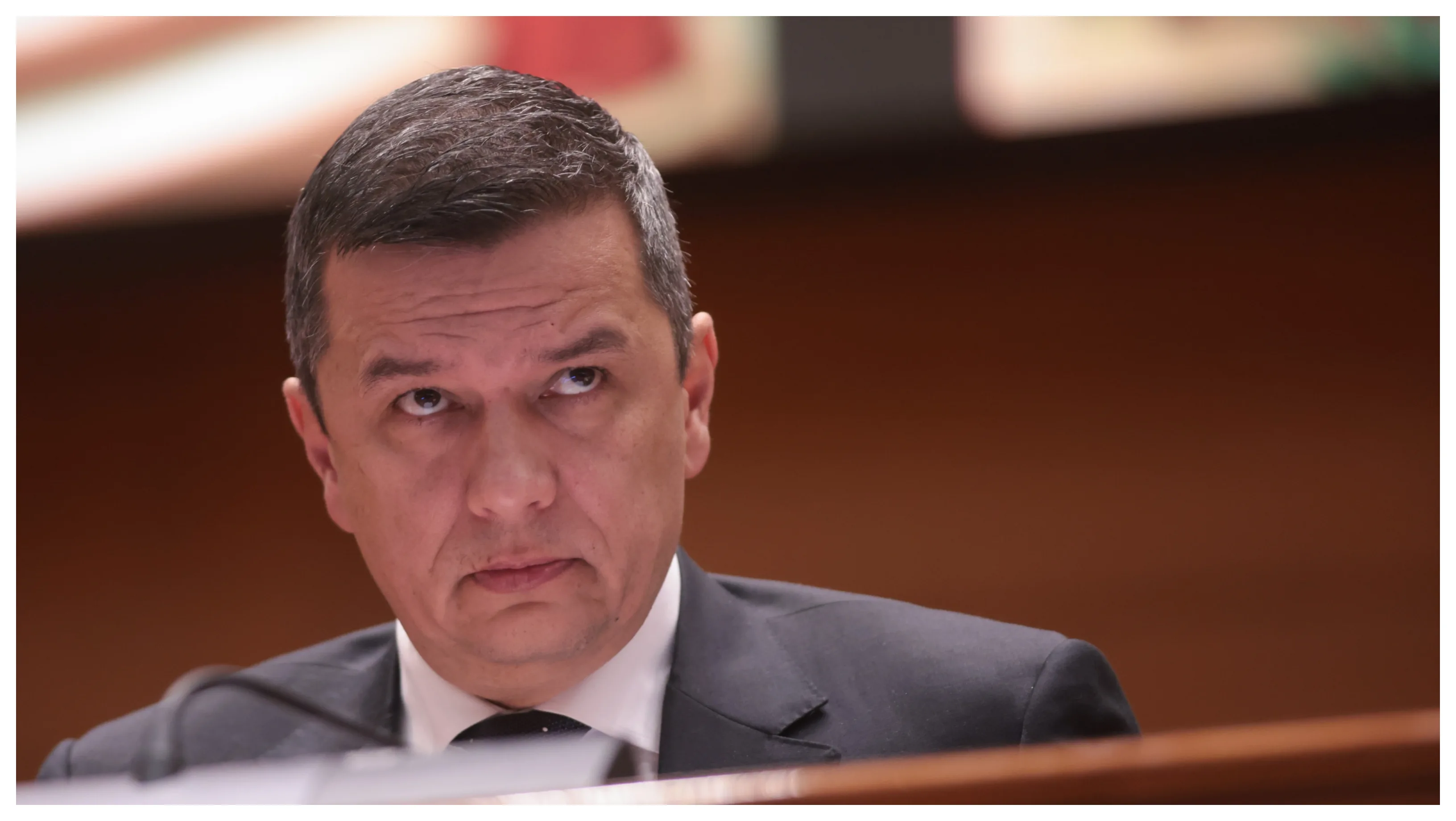 Sorin Grindeanu și Ilie Bolojan în contextul crizei politice din România