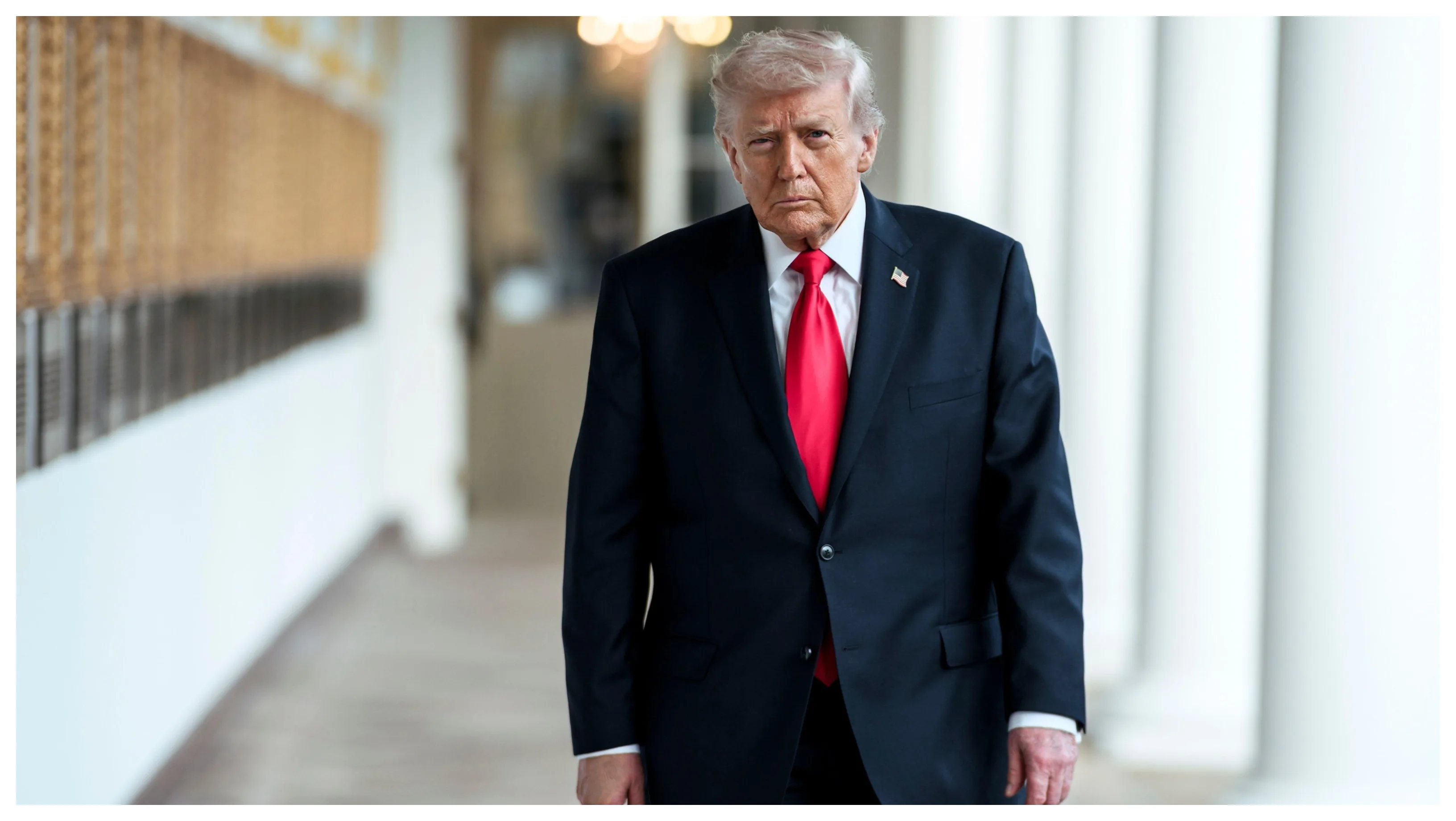 Petroliere tranzitând strâmtoarea Ormuz pe fondul tensiunilor dintre SUA și Iran