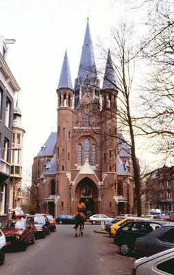 Biserica Vondelkerk din Amsterdam, distrusă