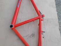 cadru-aluminiu-de-bicicleta