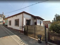 casa-central-strada-frunzei