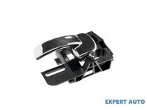 maner-usa-interior-stanga-fata-stanga-spate-nissan-qas