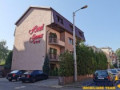 hotel-cu-restaurant-terasa-si-parcare-privata-in-zona-cent-small-0