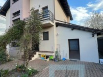 casa-singur-in-curte-in-tractorul-comision-0