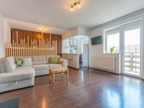 apartament-2-camere-mobilat-si-loc-de-parcare-in-tractorul-big-0