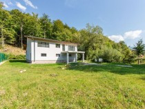vila-deosebita-amplasata-la-marginea-padurii-cartier