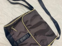 geanta-nike-tip-postas