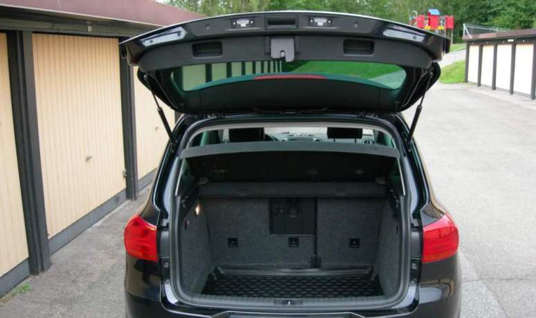 volkswagen-tiguan-20-110-d-leather-big-3