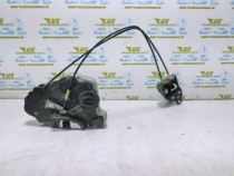 broasca-incuietoare-usa-dreapta-fata-toyota-avensis-2-t25-2002-2006
